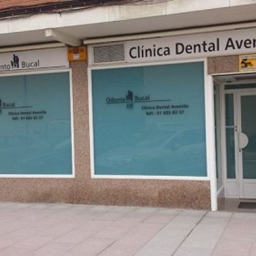 CLÍNICA DENTAL AVENIDA